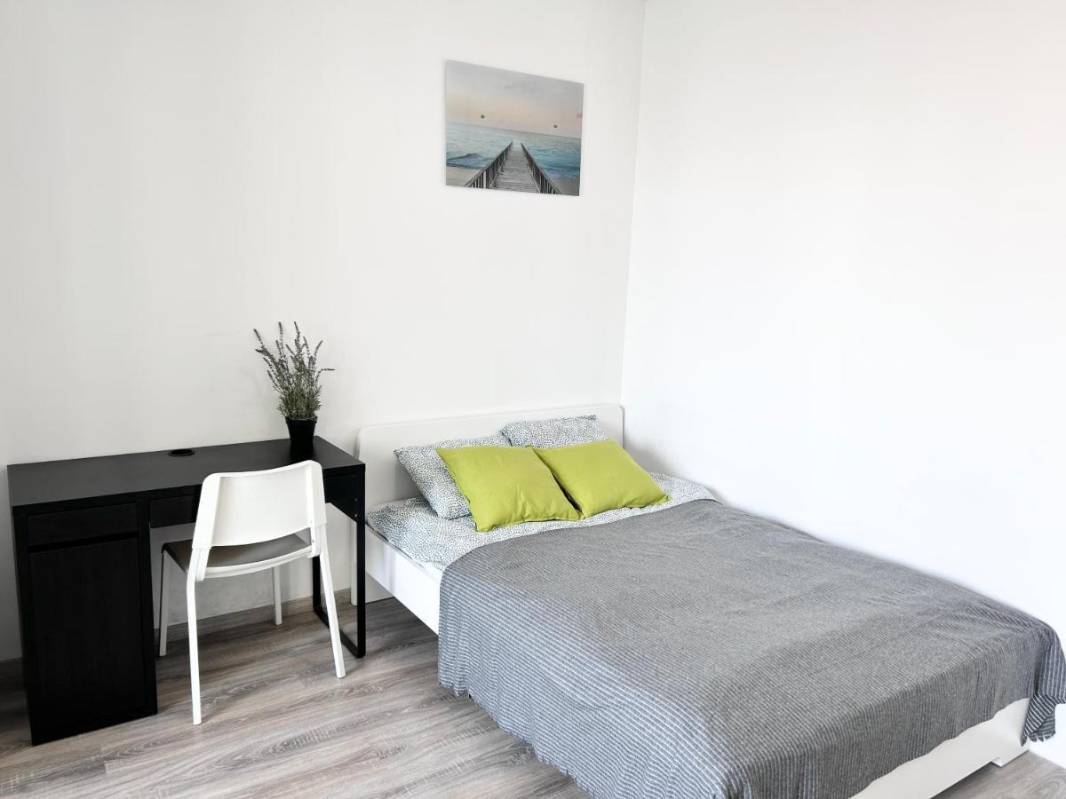 New 2022 Family&Friends Downtown Ac 3Br 2Ba Free Parking Big Balcony Near Metro&Train Station Self Check-In Apt Budapest Exterior foto
